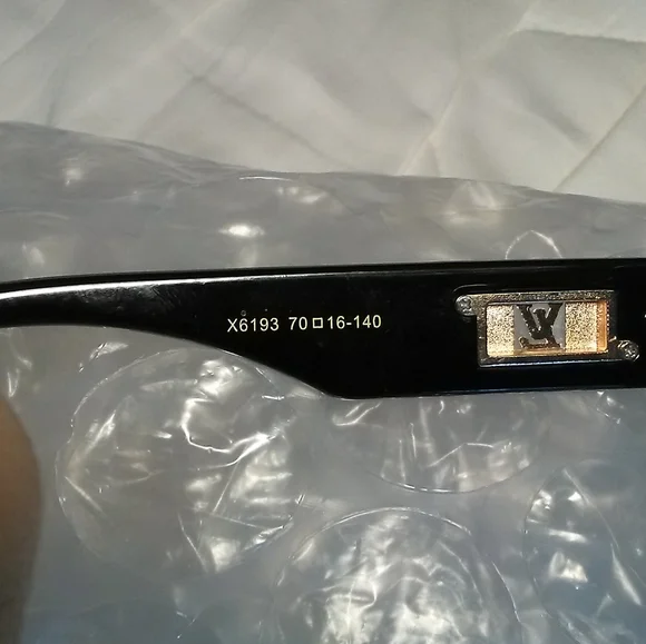 AUTHENTIC Louis Vuitton Black Sunglasses W/ Gold Monogram GORGEOUS MONOGRAM - Picture 5 of 14